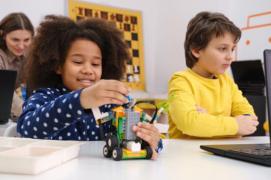 Next Level STEAM: Connecting Hands-On to Minds-On